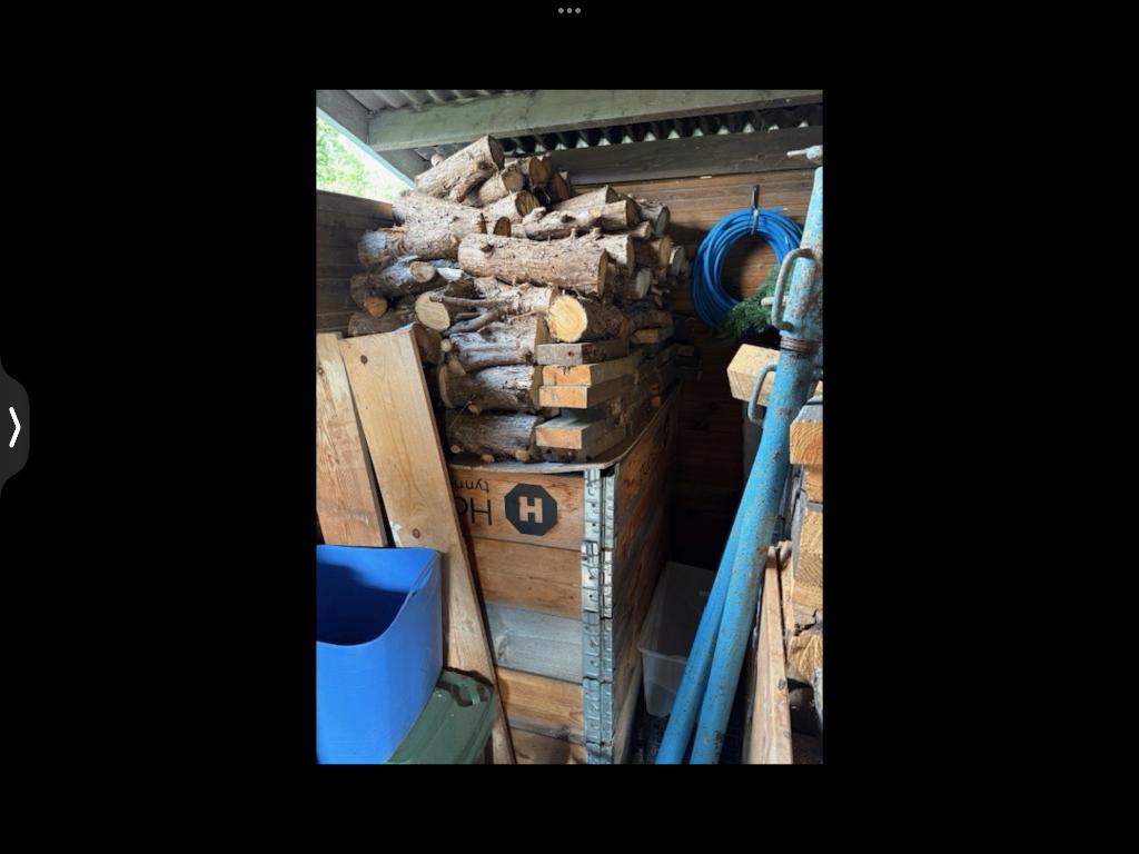 Brandhout, Diversen, Ophalen