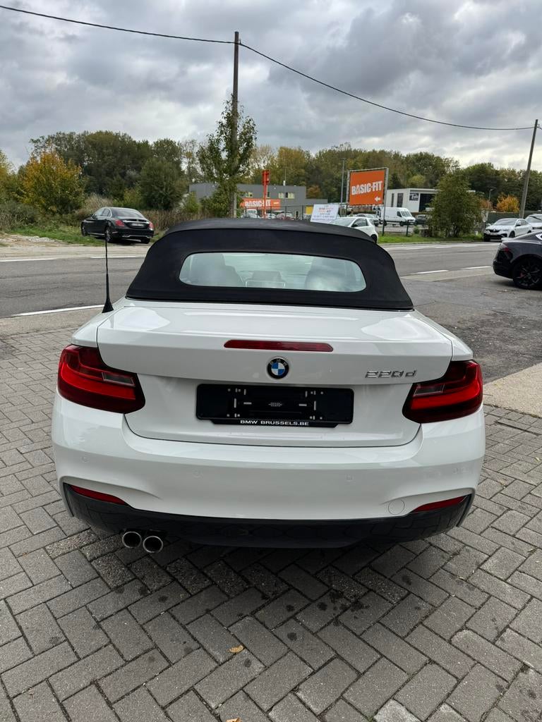 À vendre TEKOOP BMW 220 D pak M  30000 km !!!!!!!, Auto's, Audi, Automaat, Achterwielaandrijving, Cabriolet, Wit
