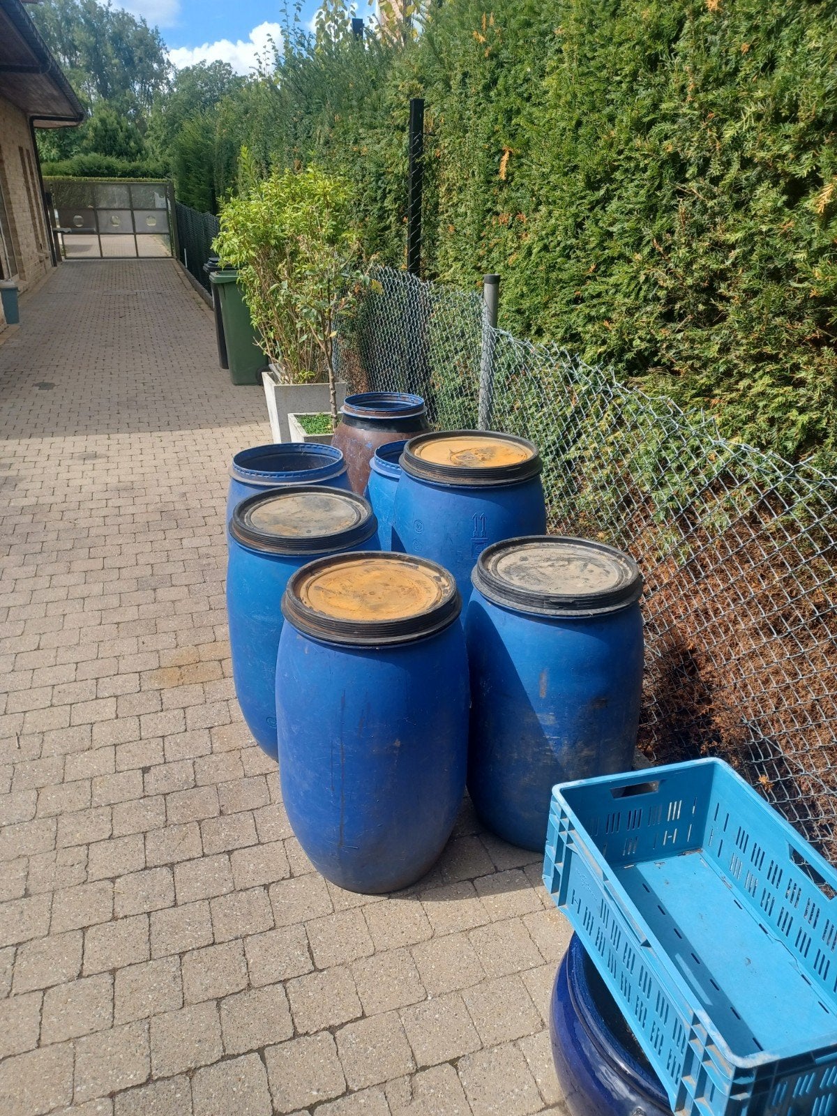 blauwe tonnen, Ophalen