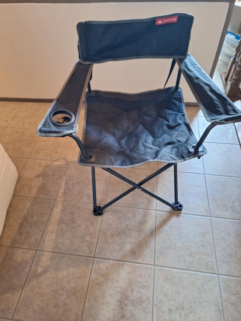 Fauteuil de réalisateur Quechua noir, Enlèvement, Comme neuf, Chaise de camping