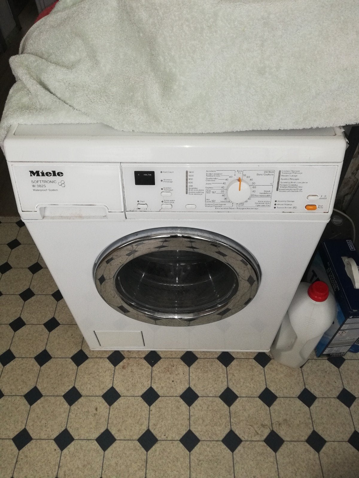 Lave Linge Miele 7Kg W3825 Softtronic 1400 tour, Electroménager, Lave-linge