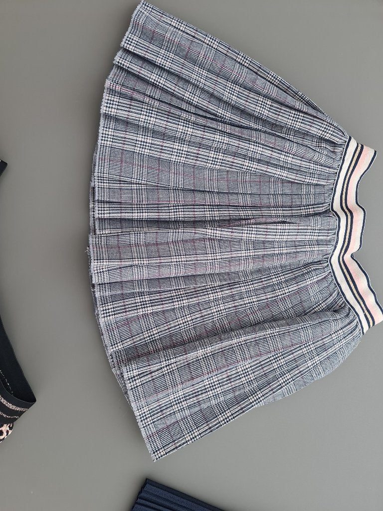 burberry motief rok, CA, 134, Kinderen en Baby's, Ophalen, Zo goed als nieuw