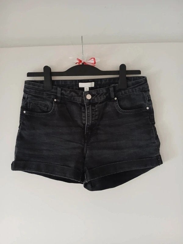 Maat 42 Zwart jeans shortje H&M, Ophalen, H&M, Zwart, Zo goed als nieuw
