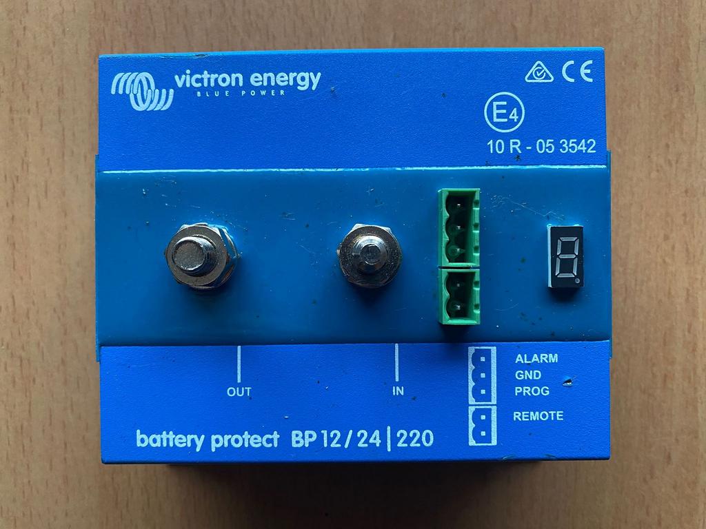 Victron Battery Protect 12/24V 220A Omvormer Camper Bus Bedr, -, -, Ophalen of Verzenden, Zo goed als nieuw