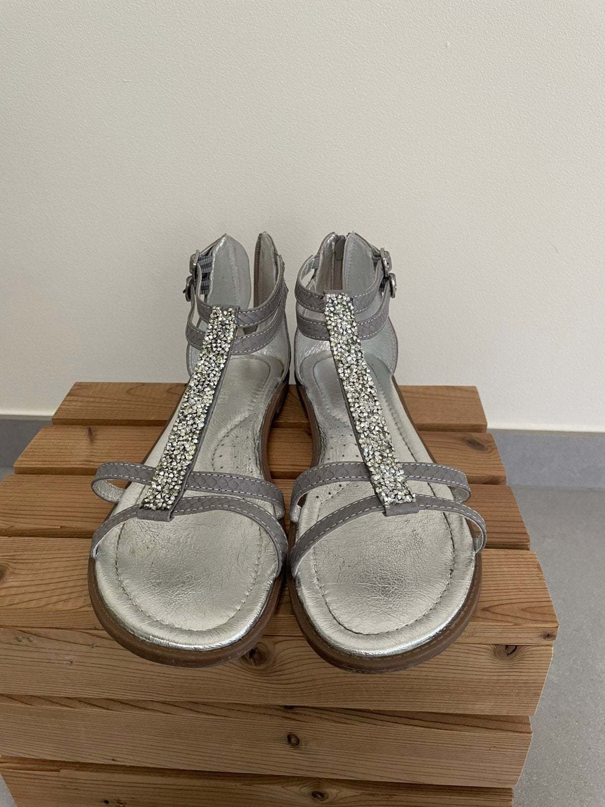 Sandalen Kickers, Ophalen, Zo goed als nieuw