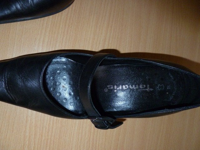 Zwarte lederen dames pump van tamaris, maat 38. hak is 6 cm., Kleding | Dames, Schoenen, Tamaries, Ophalen of Verzenden, Zo goed als nieuw