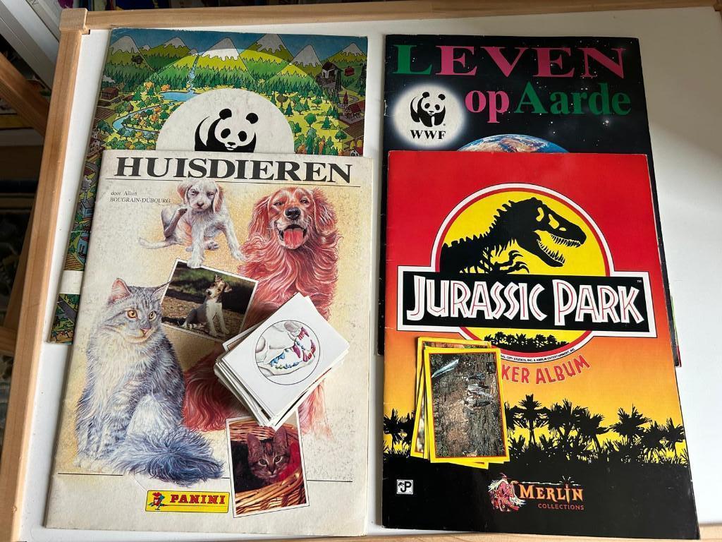 4 panini albums + losse plaatjes, Hobby en Vrije tijd, Ophalen of Verzenden, Gebruikt