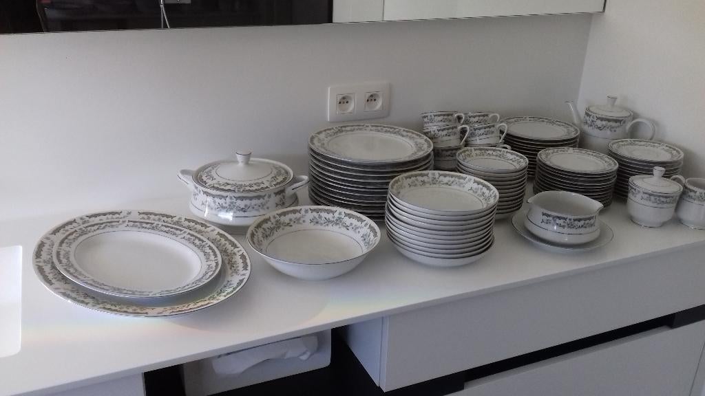 Eetservies., Enlèvement, Neuf, Porcelaine, Service complet