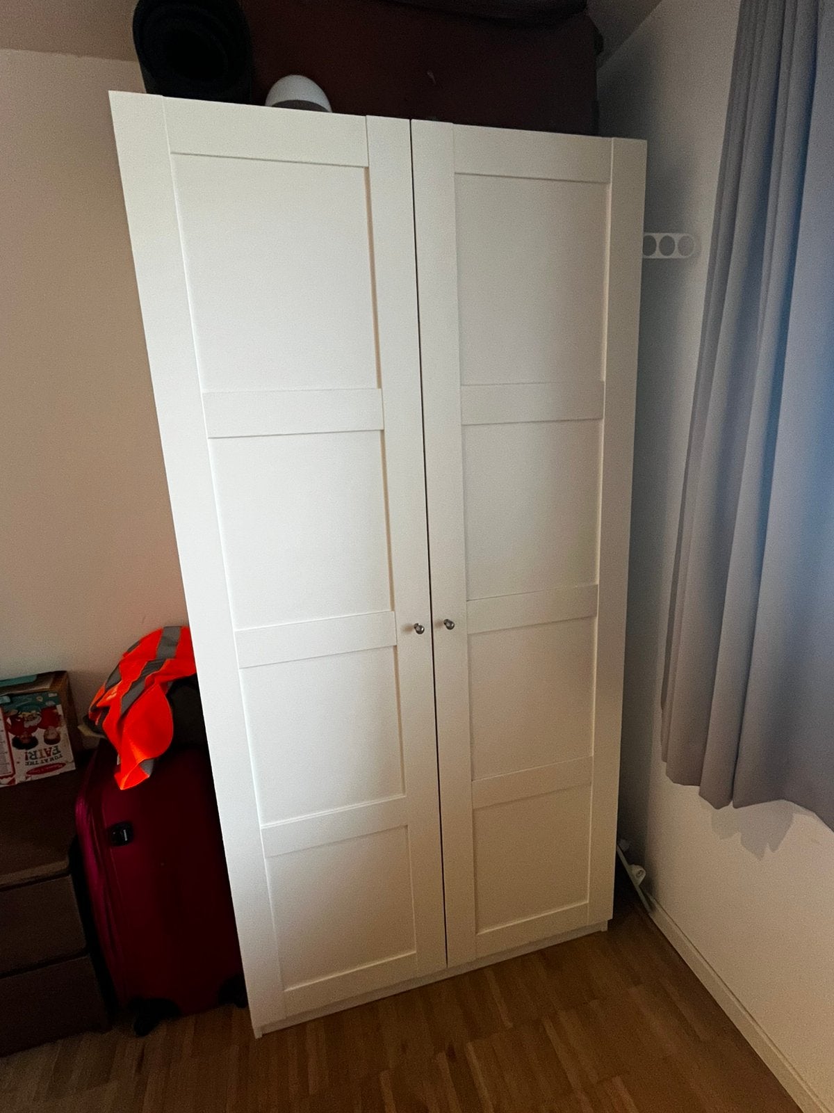 Ikea pax wardrobe - white ( 2 numbers), Maison & Meubles, Armoires | Penderies & Garde-robes, Comme neuf, Enlèvement
