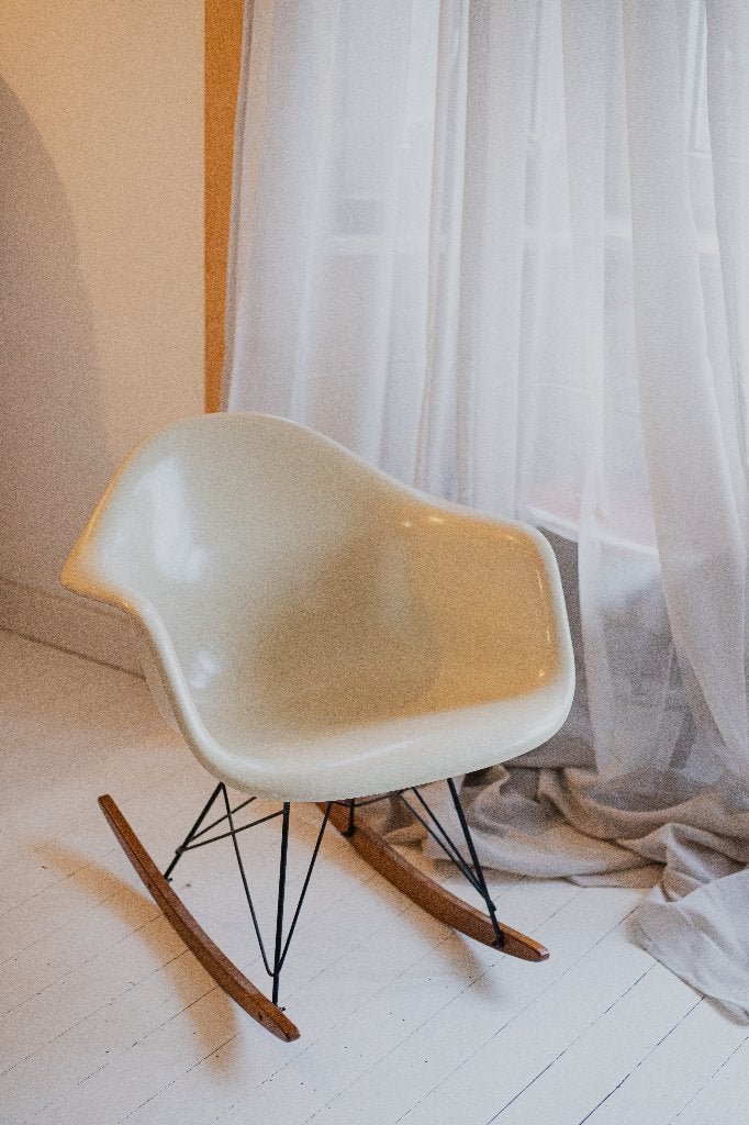 Vintage Eames rocking chair, Ophalen