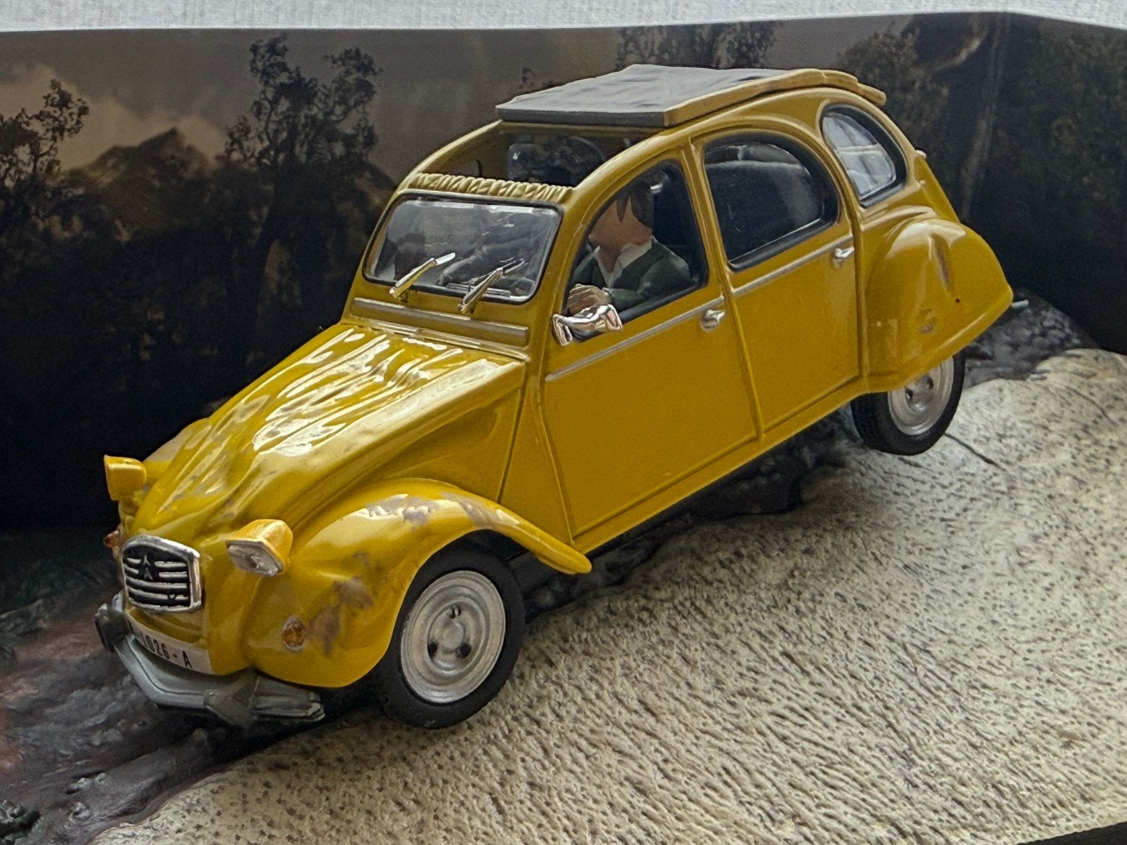 Citroën 2CV - James Bond, Enlèvement ou Envoi, Comme neuf, Voiture, Universal Hobbies