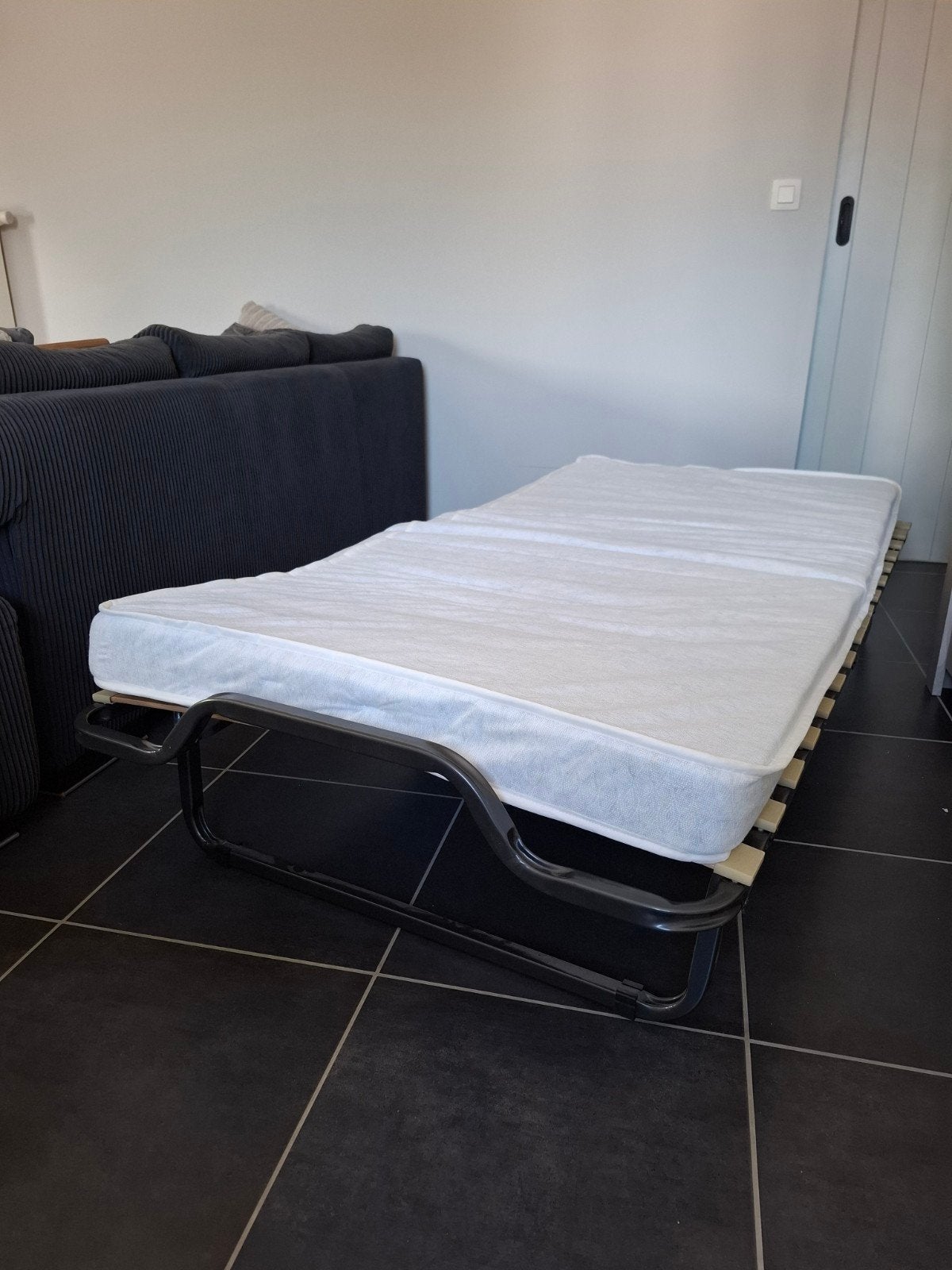Logeerbed, Ophalen, Zo goed als nieuw