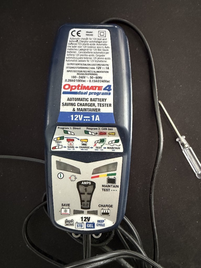 OptiMate 4 Dual Program acculader 12V – Compleet –, Motos, Enlèvement ou Envoi, Comme neuf