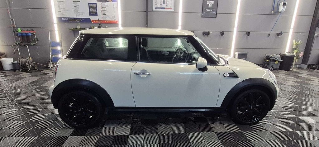 Mini One 1.4i benzine bj. 2009 102000km, Gebruikt, 4 cilinders, https://public.car-pass.be/vhr/f339eca7-b0cc-43d6-85d4-c62814b83c3f