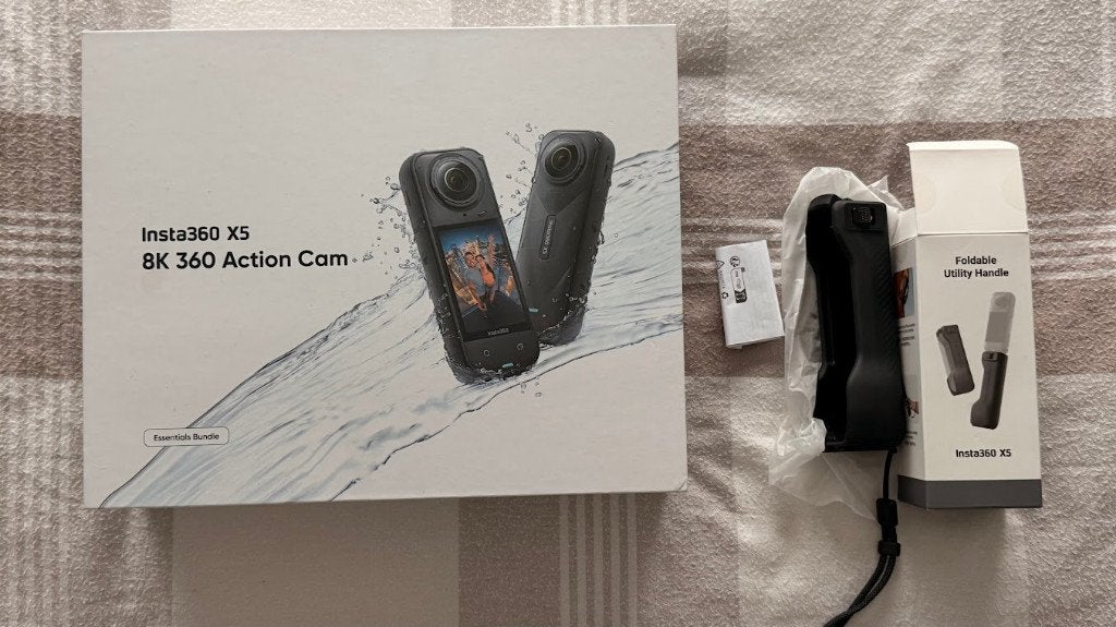 INSTA360 X5 Essentials-bundel - zwart, Ophalen of Verzenden, Nieuw, Overige merken