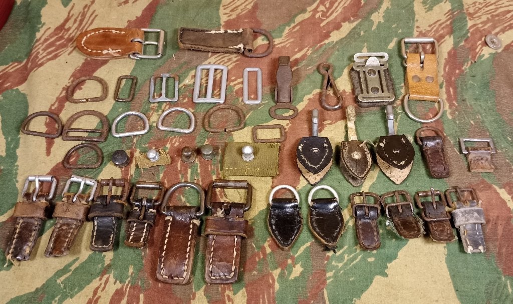 Lot indissociable bouclerie et quincaillerie Allemande ww2, Envoi, Armée de terre, Autres types