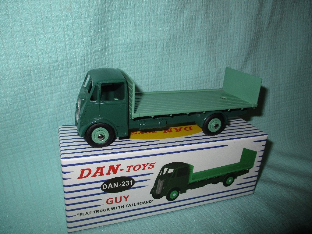 Dinky Dan-toys 231, Hobby & Loisirs créatifs, Enlèvement ou Envoi, Neuf, Bus ou Camion, Dinky Toys
