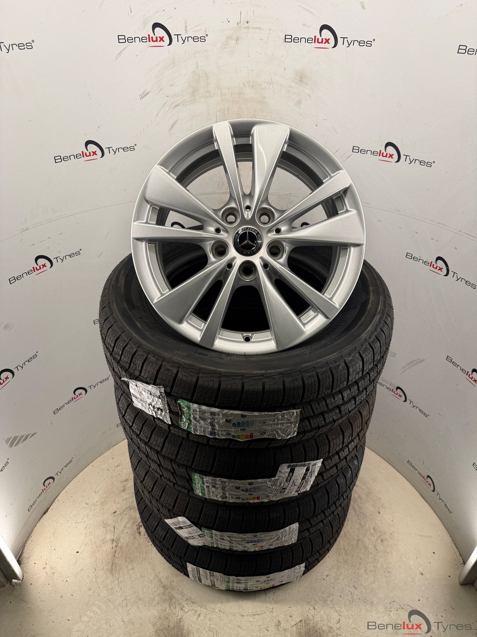 Mercedes Vito V-klasse W638 W639 W640 MB Benz bus cargo, Auto-onderdelen, Banden en Velgen, -, Banden en Velgen, All Season, -