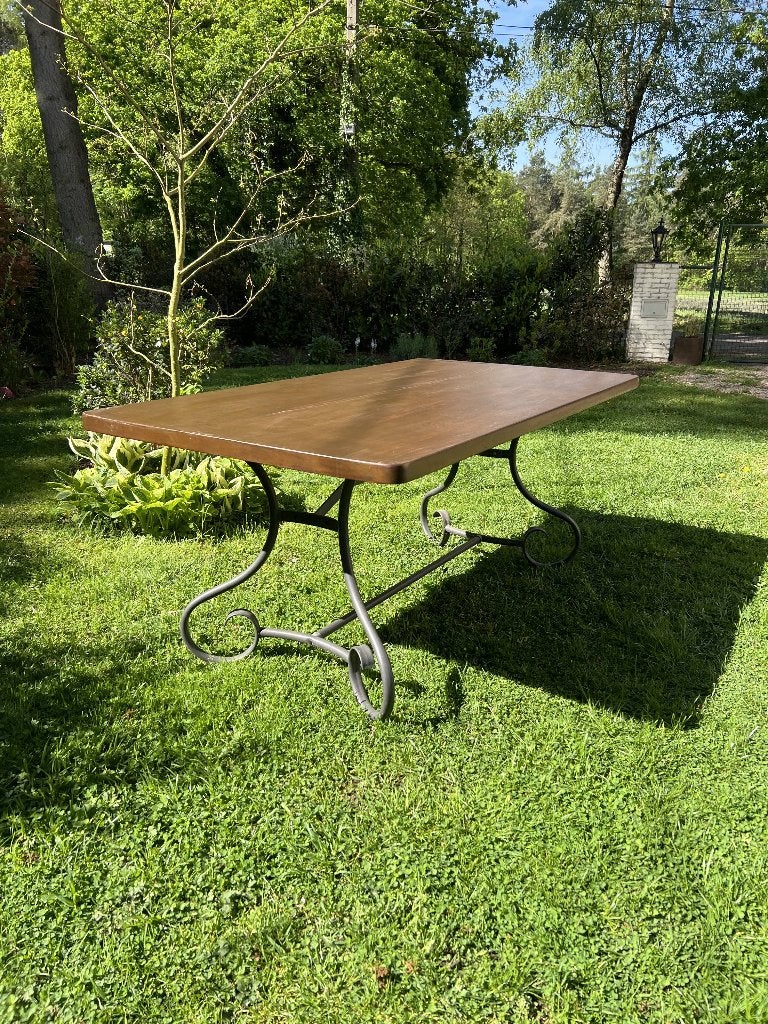 Tuintafel met sierlijk onderstel en houten blad 165 x 90, Ophalen, Zo goed als nieuw, Rechthoekig