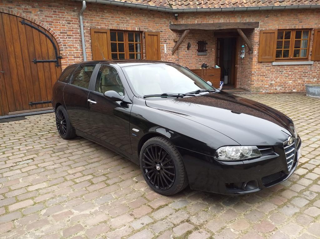 Alfa Romeo 156 2.5 V6 Q-system (automaat), Auto's, Beige, Zwart, Leder, 5 deurs