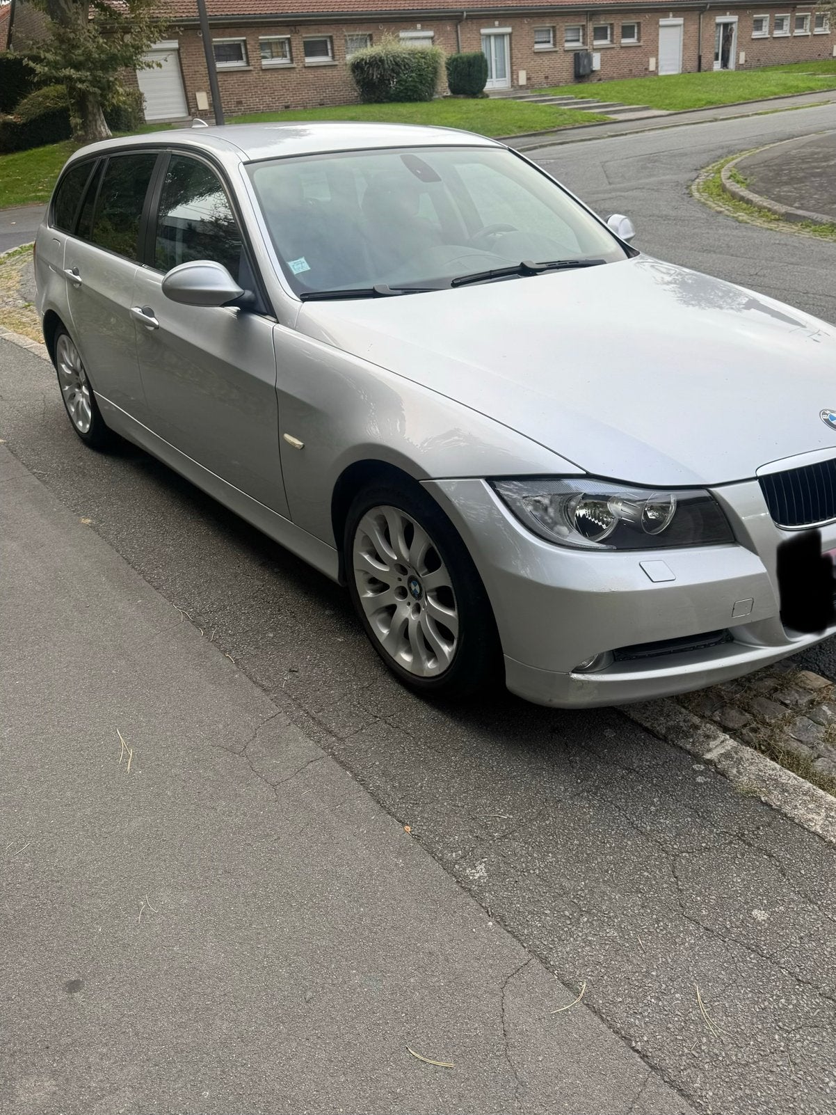 BMW série 3 E91 318 i 143 cv Touring, Autos, Cuir, Argent ou Gris, Achat, Volant multifonction