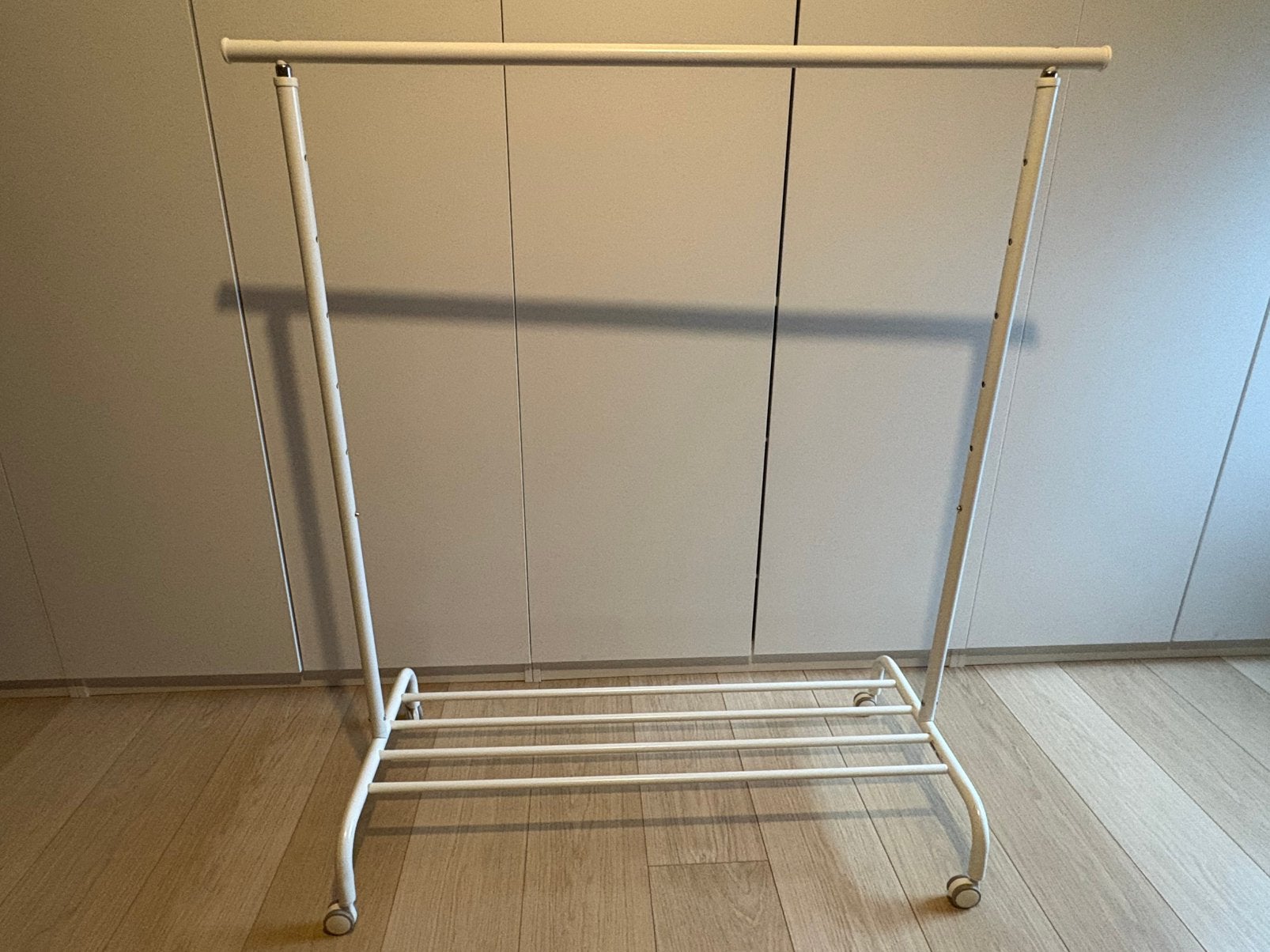 Kledingrek Ikea, Ophalen, Nieuw