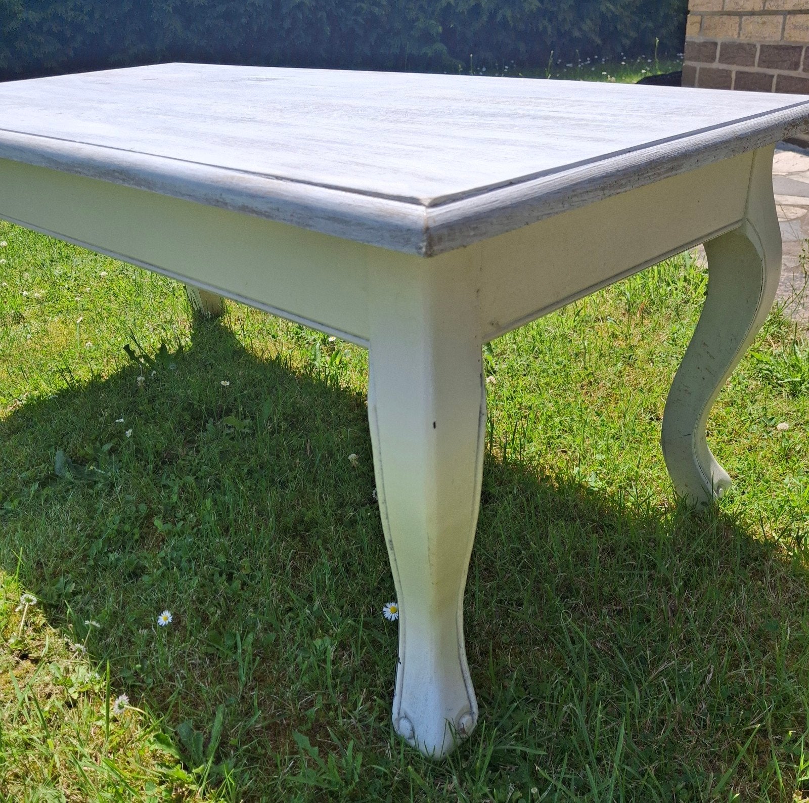 Table basse de style calpagne avec plateau cérusé., Maison & Meubles, 100 à 150 cm, Moins de 50 cm, Enlèvement ou Envoi, Landelijk