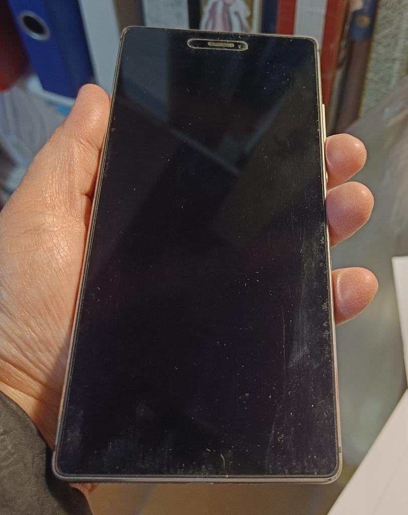 huawei p8, Gris, 3 à 6 mégapixels, Enlèvement, Utilisé