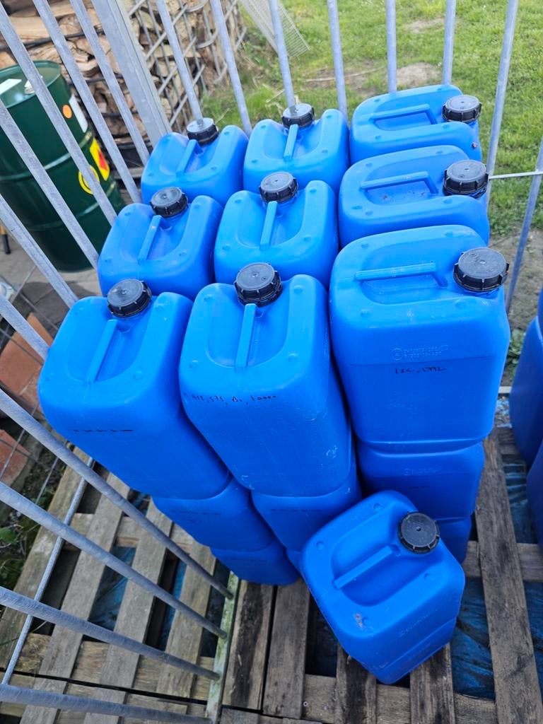 Bidon 10L alimentaire A NETTOYER, Jardin & Terrasse, Barils de pluie