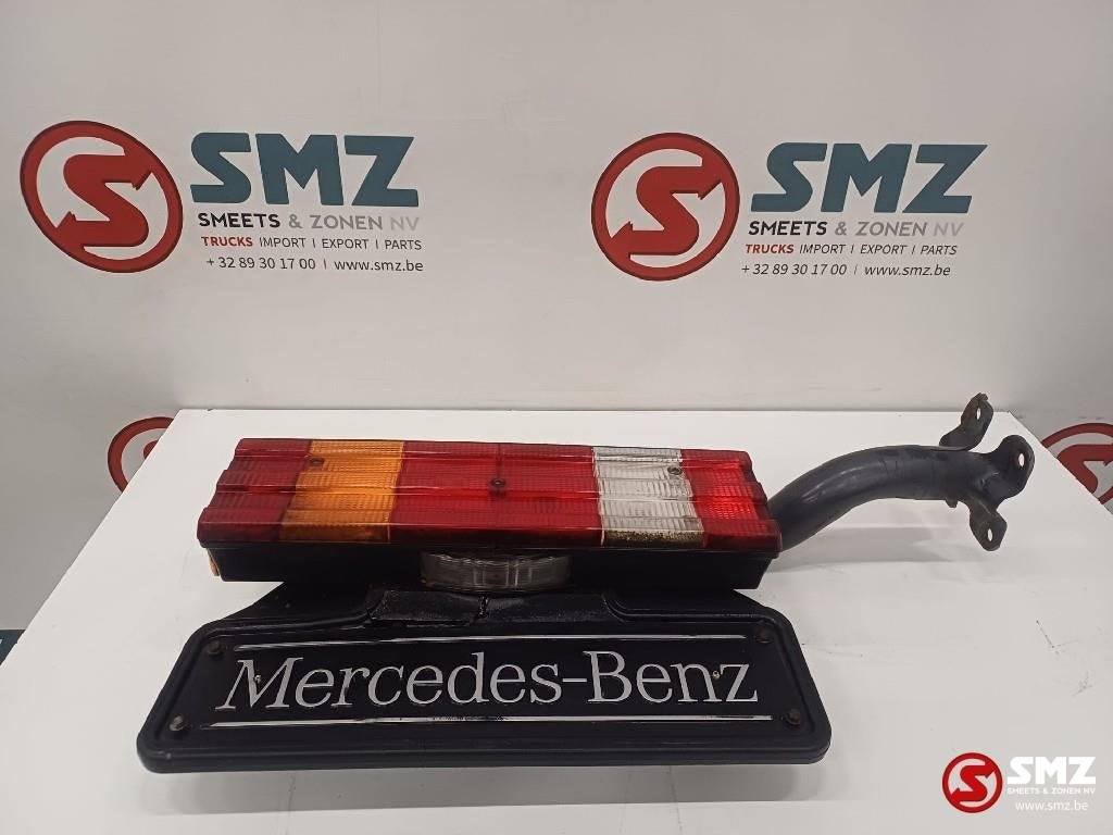 Occ feu arrière gauche Mercedes, Utilisé, Mercedes-Benz, Éclairage
