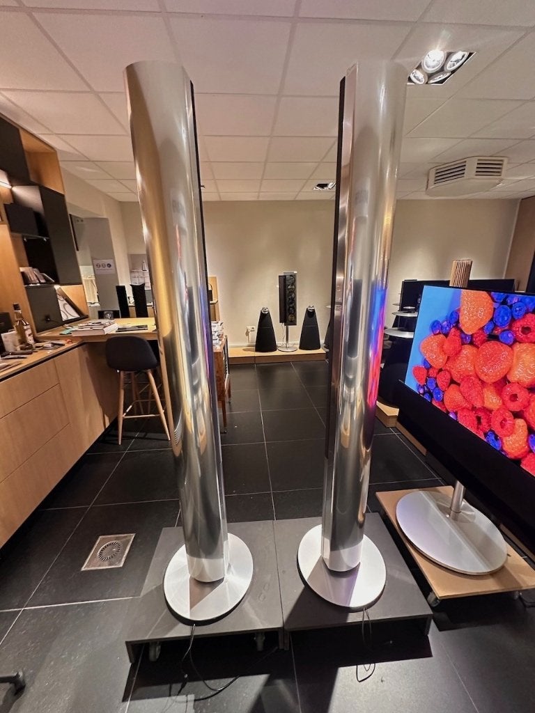 Bang & Olufsen Beolab 1 met grijze doeken - B&O, Audio, Tv en Foto, Stereo speakers, Info@bang-olufsen.dk, Zo goed als nieuw, Bang & Olufsen