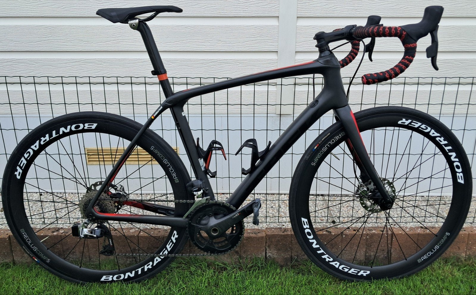 TREK Domane SLR, Vélos & Vélomoteurs, Enlèvement, Comme neuf, Carbone, Frein à disque