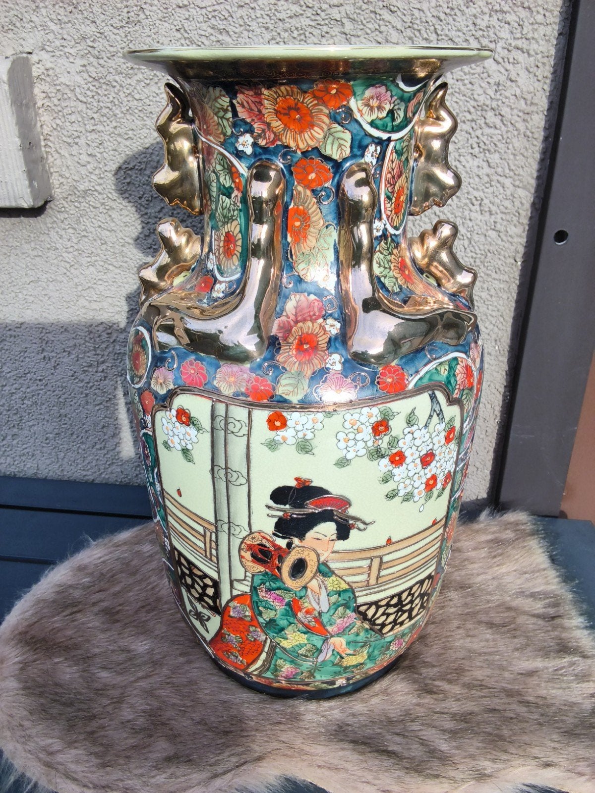 Kleurige vaas China, Ophalen