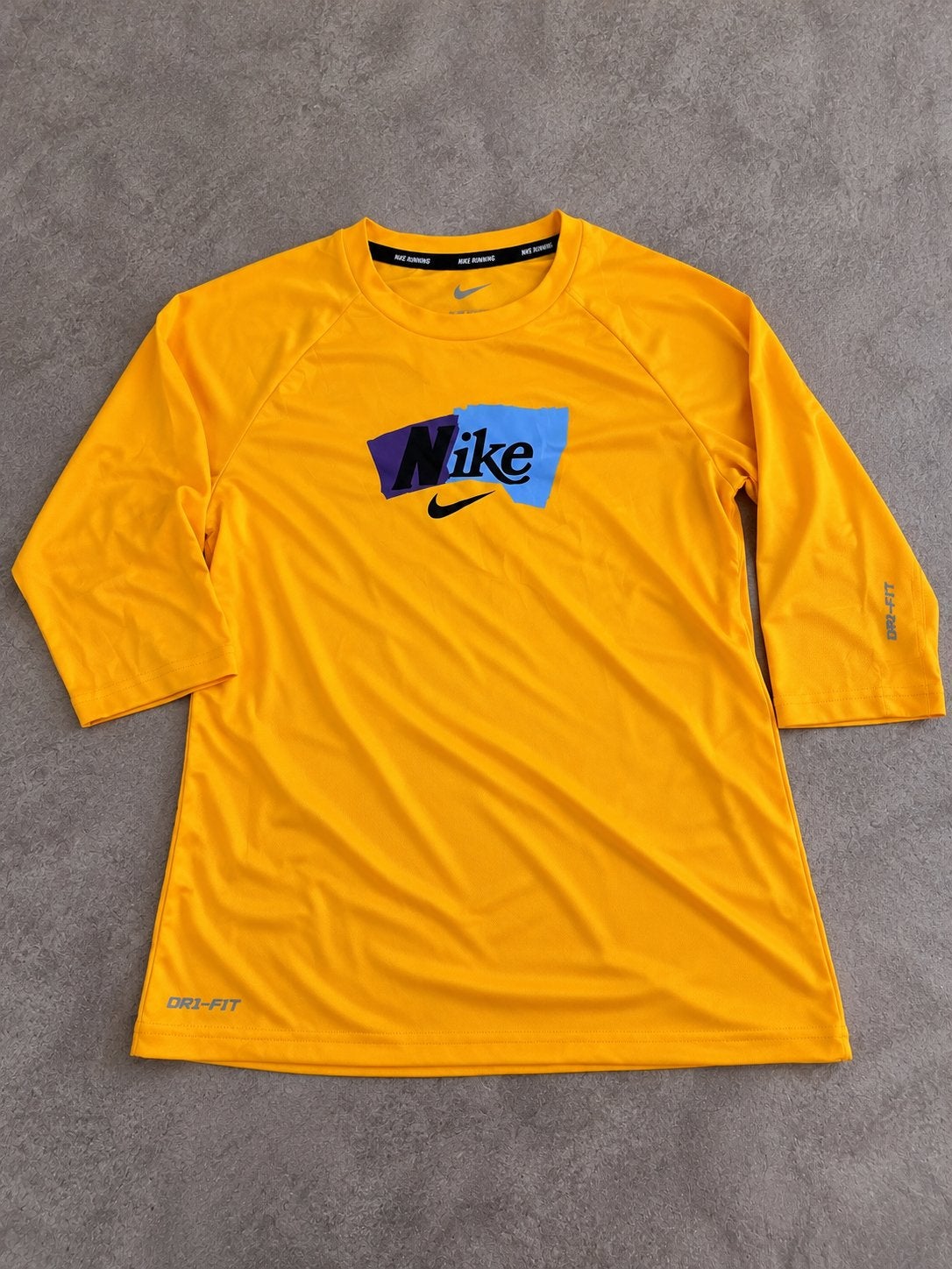 Nike geel Dri-FIT T-shirt met 3/4 mouwen — Maat XL, Kleding | Heren, Ophalen of Verzenden, Zo goed als nieuw, Maat 56/58 (XL)