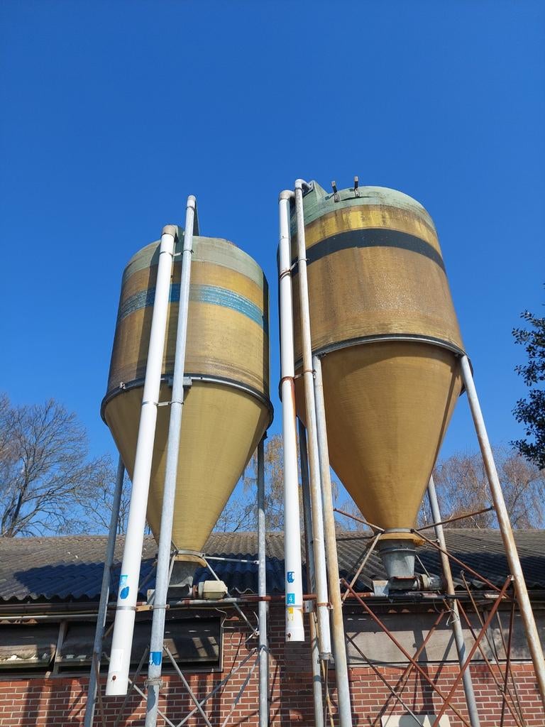Meelsilo's 4/5/6 en 8 ton., Enlèvement