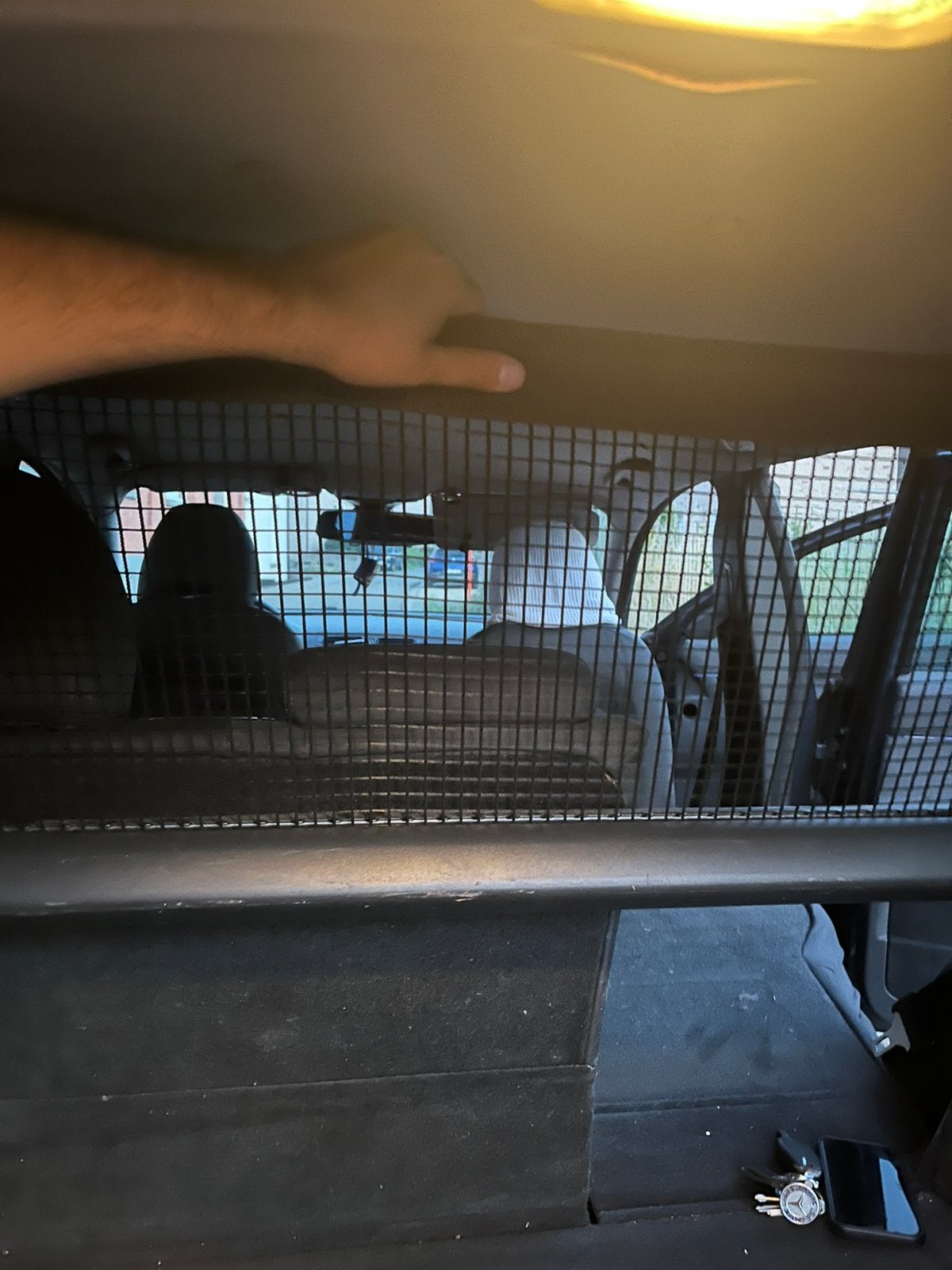 Scheidingsnet/honden rek voor in de auto, Ophalen, Zo goed als nieuw