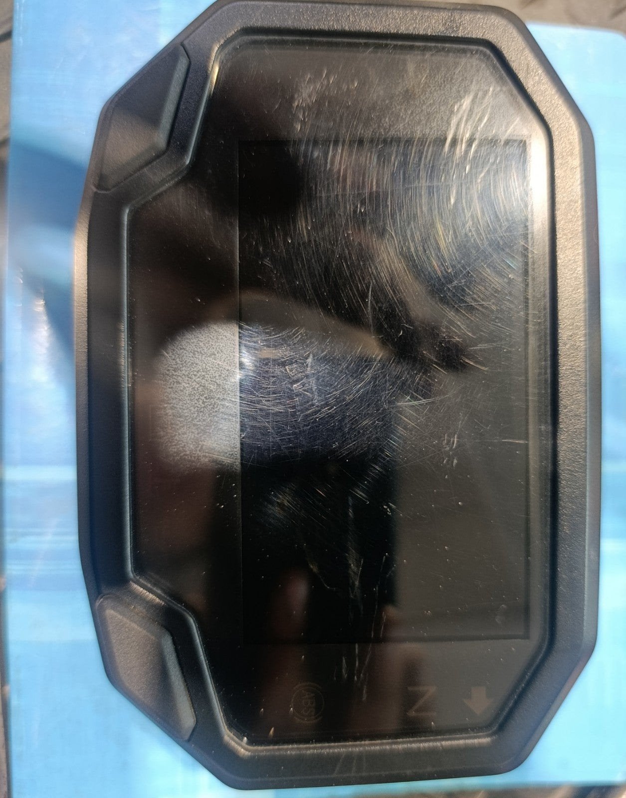 display Kawasaki z650, Enlèvement