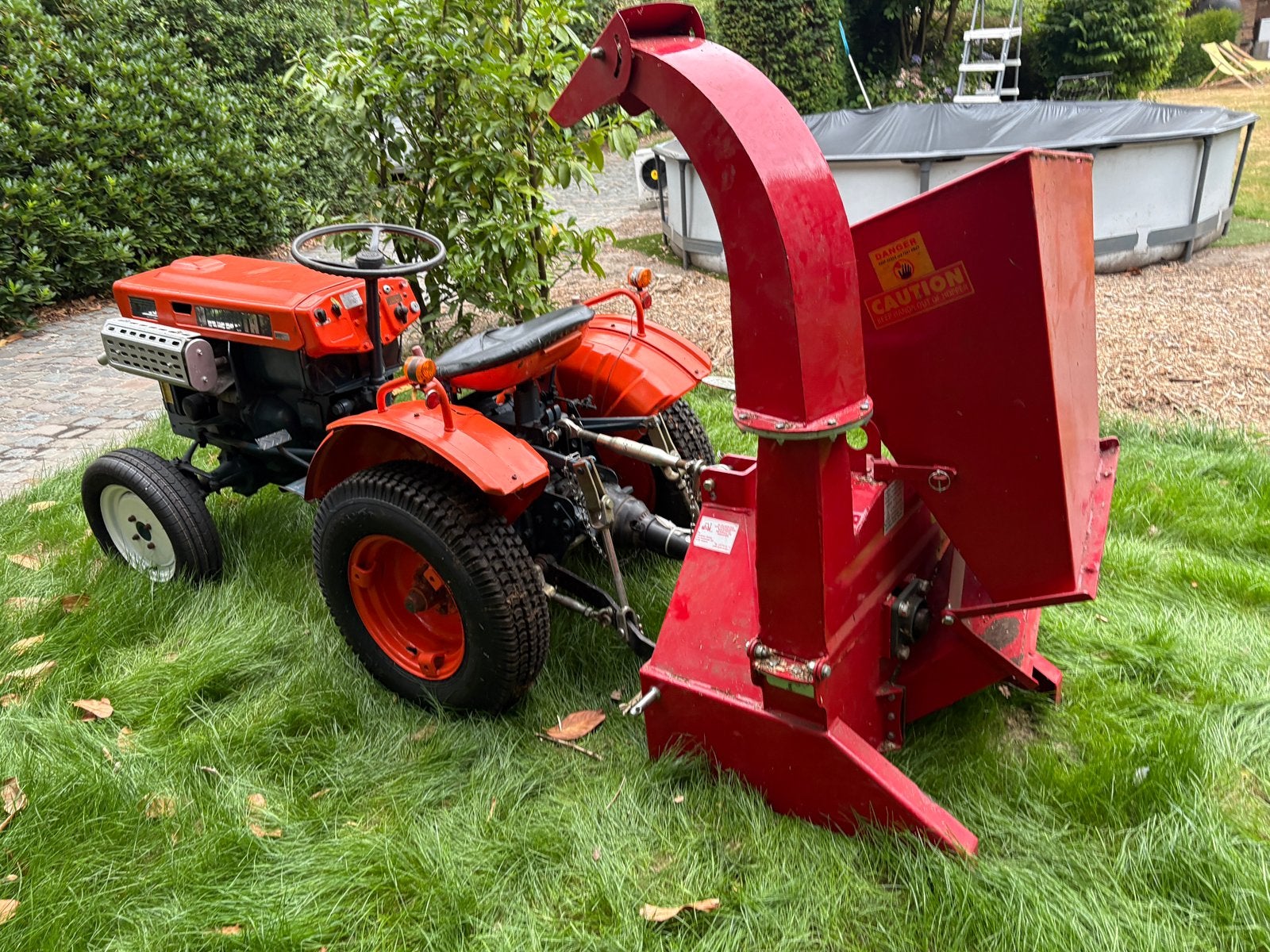 Kubota b7000 met hakselaar, grondbak, palletvork,8 banden, Zakelijke goederen, Ophalen
