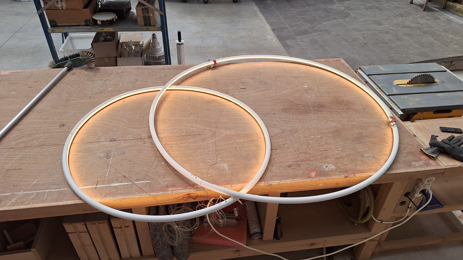 delta light circulaire ledringen in metaal, Ophalen, Metaal