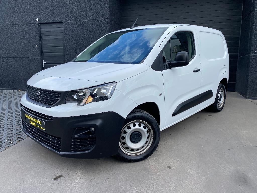 peugeot partner 1.5d - 2021 - airco - carplay - gekeurd, Autos, Camionnettes & Utilitaires, Entreprise, Achat, Airbags, Air conditionné