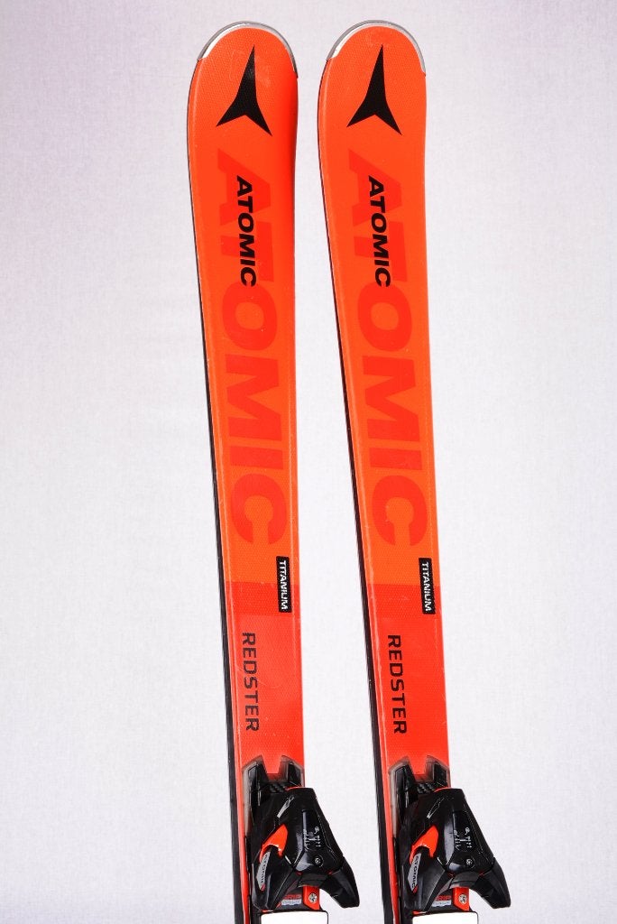 147 cm ski's ATOMIC REDSTER Ti, TITANIUM, grip walk,Woodcore, Sport en Fitness, 140 tot 160 cm, Gebruikt, Verzenden, Carve