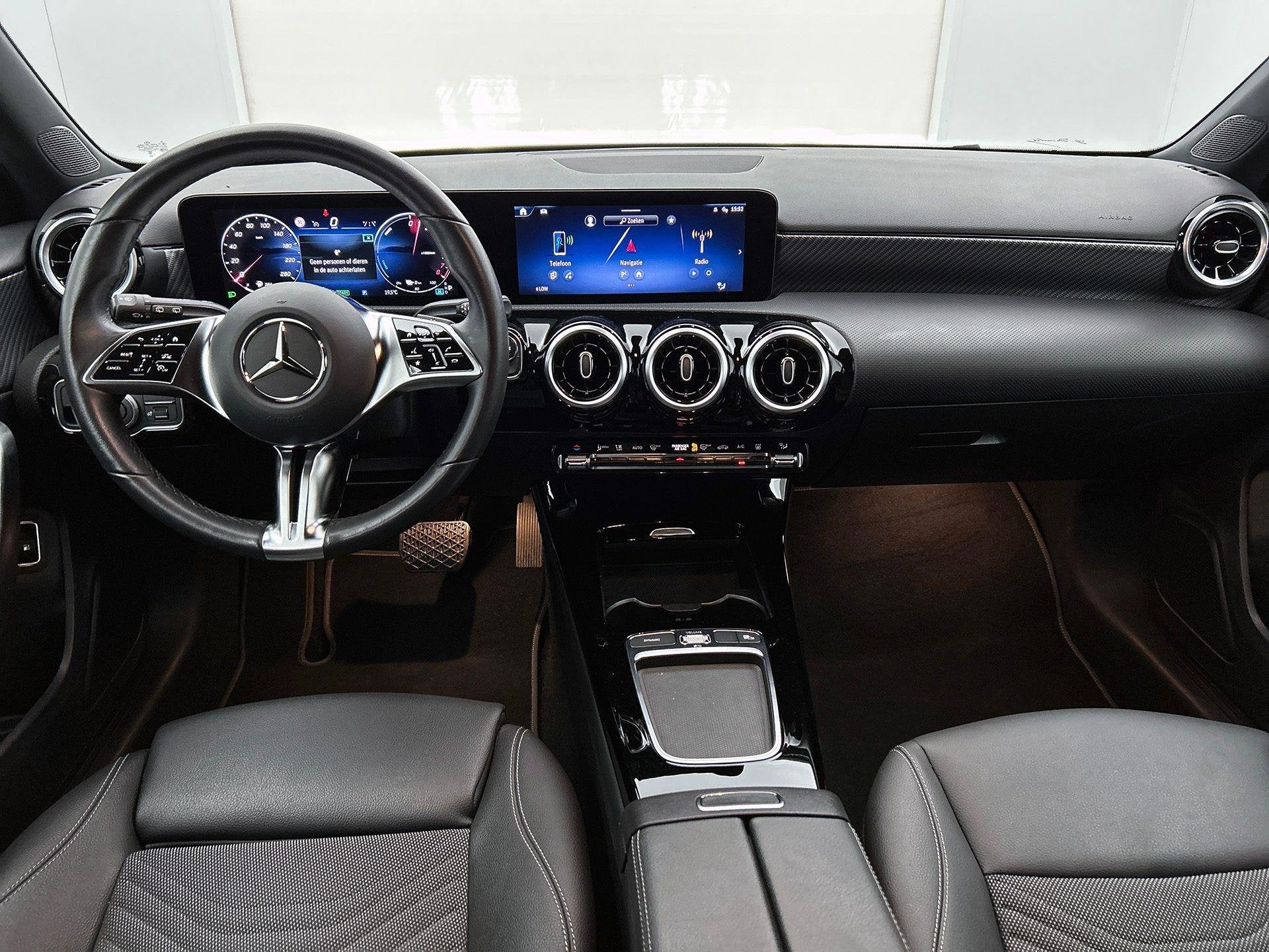 Mercedes-Benz A-klasse 250 e Hatchback Business Line | Smart, Autos, Achat, 16 kWh, https://public.car-pass.be/vhr/d910f189-0e7e-4c99-9413-c09ba0d3d99d