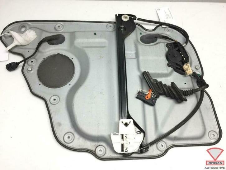 vw touran 1t l ve vitre manuel arri re droit 1t0839462l, Volkswagen, Volkswagen AG, Vw@volkswagen.de, Utilisé