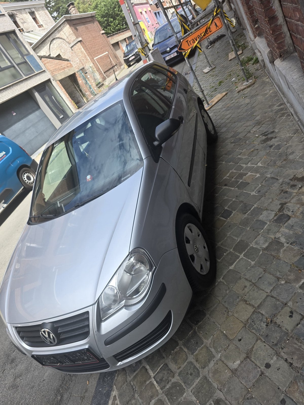 Ventre d’une volkswagen Polo, grise sur Liège, Argent ou Gris, Achat, 4 portes, Boîte manuelle