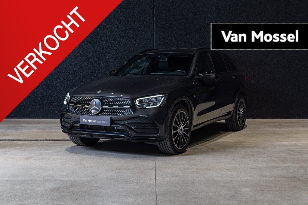 Mercedes-Benz GLC 300d 4MATIC AMG LINE+NIGHTPACK+ILS +NAVI, Autos, Mercedes-Benz, Argent ou Gris, Entreprise, 2000 kg, Carnet d'entretien