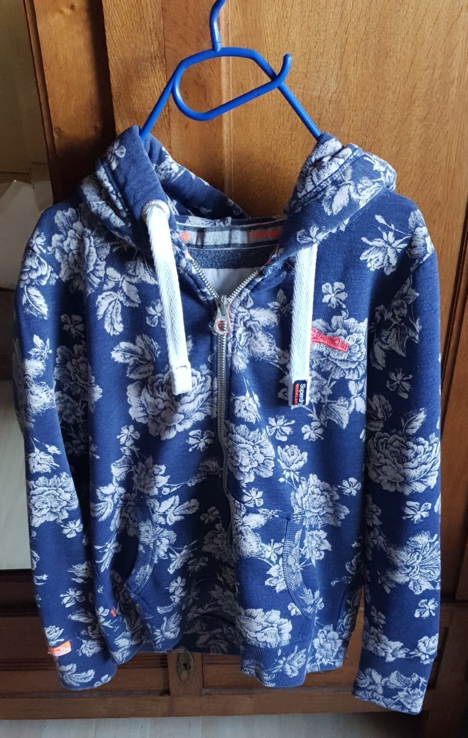Superdry Orange Label hoodie met bloemen - Maat M, Kleding | Dames, Maat 38/40 (M), Ophalen of Verzenden, Gedragen, Superdry