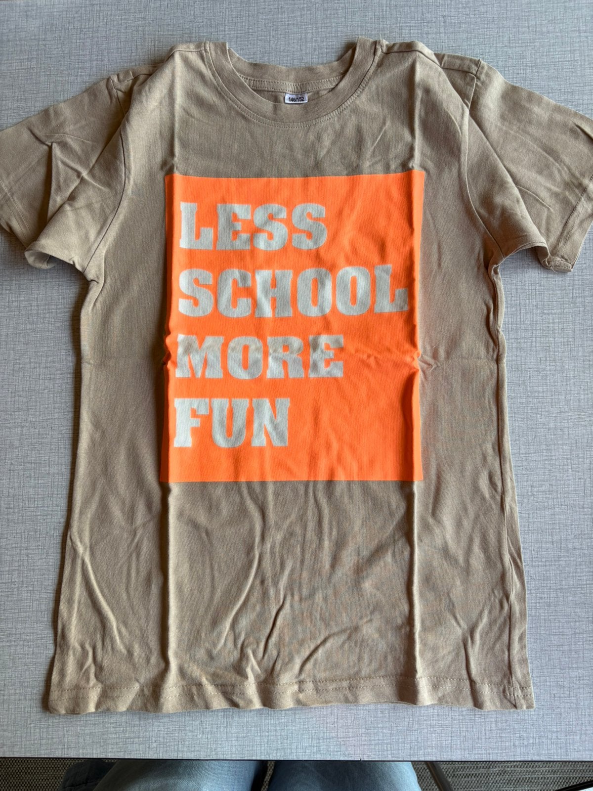 T shirt 153, Kinderen en Baby's, Kinderkleding | Maat 146, Ophalen of Verzenden, Zo goed als nieuw