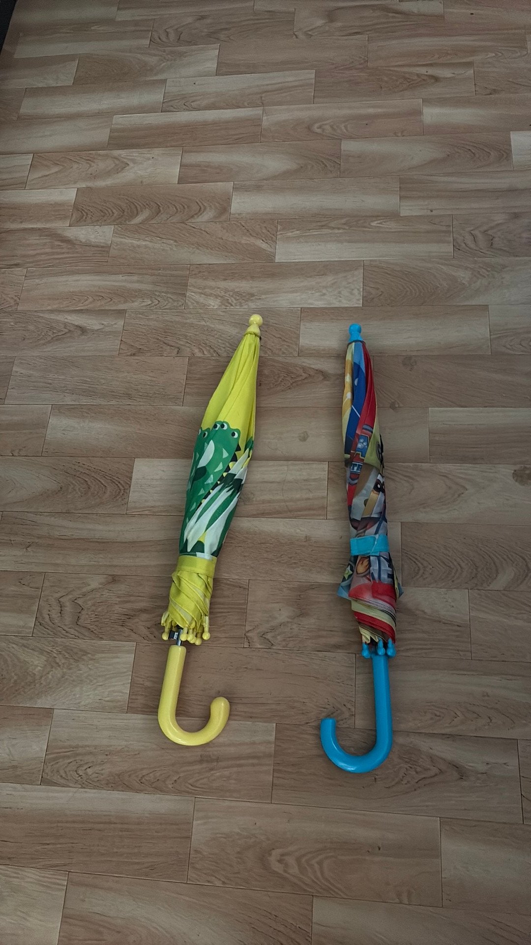 Kinderparaplu’s, Ophalen, Zo goed als nieuw