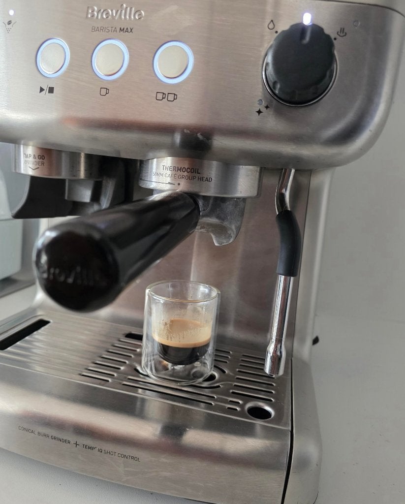 Machine à expresso Breville Barista Max + Accessoires (2 ans, Machine à espresso, Réservoir d'eau amovible, Café en grains, 2 à 4 tasses