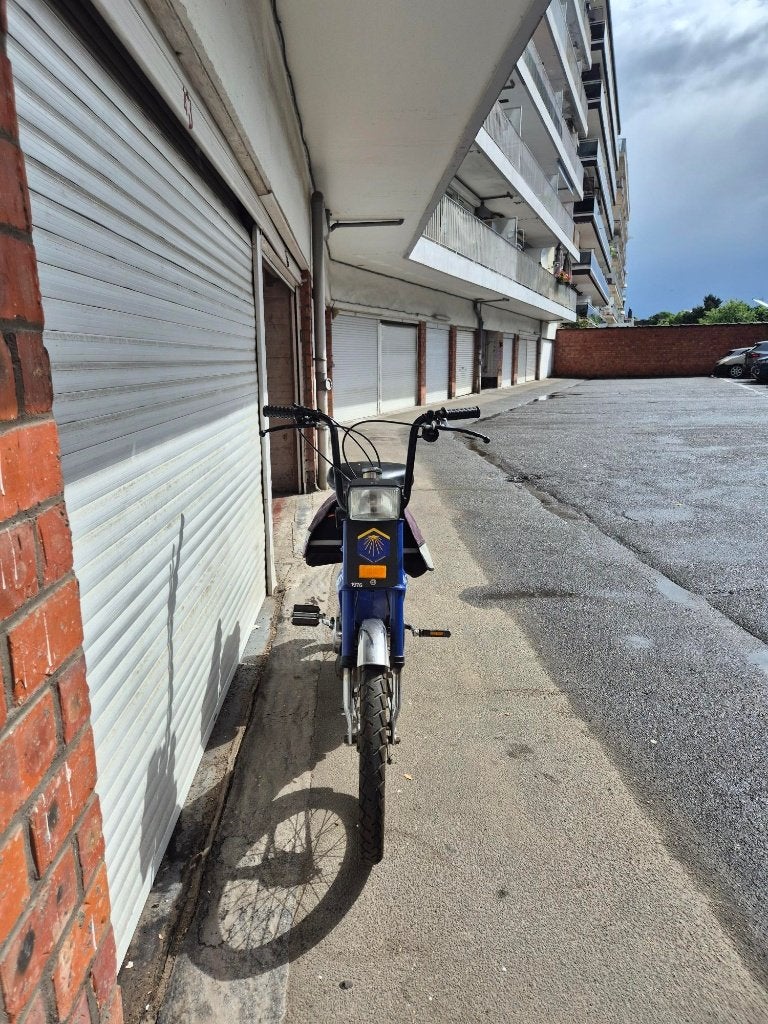 Honda Camino 1976 – Cyclomoteur vintage en bon état